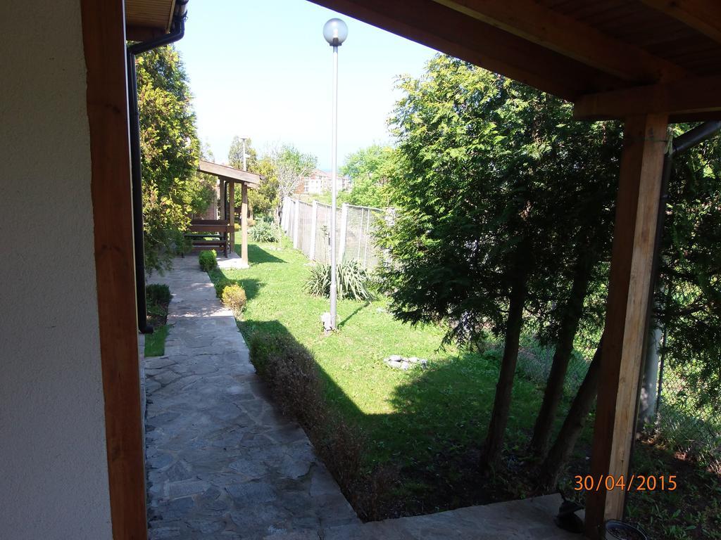 Villas&Bungalows Panorama Chernomorets Bagian luar foto