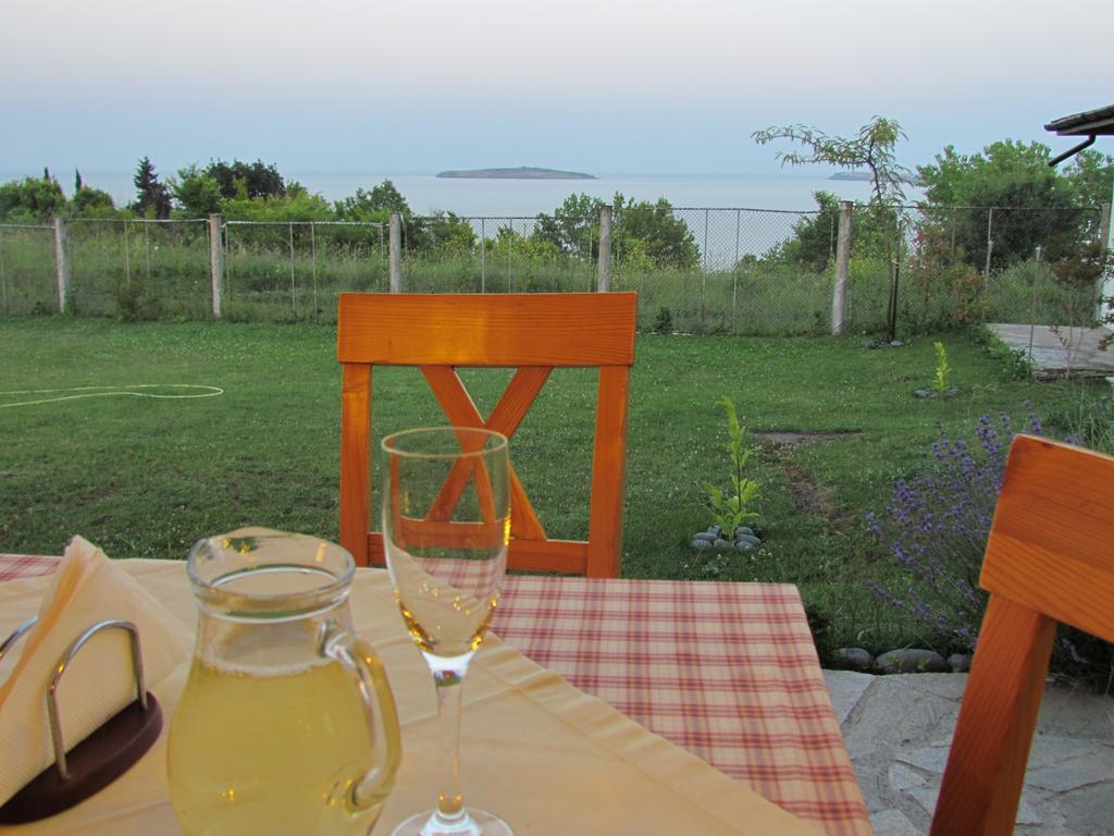 Villas&Bungalows Panorama Chernomorets Bagian luar foto